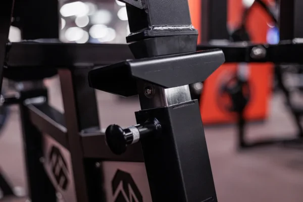 Shoulder Press Machine - Farbe: Schwarz