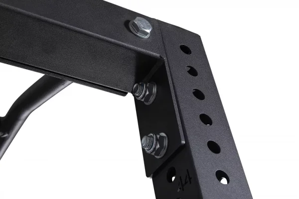 Posilovací klec StrongGear - dřepovací klec: detail jeklu