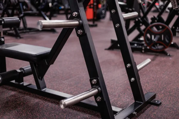 Lateral Pulldown Machine - Colour: Black