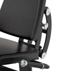 Posilňovací stroj Leg Extension