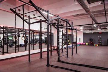 Vybavili jsme nové fitness centrum Sun City v Hradci Králové!