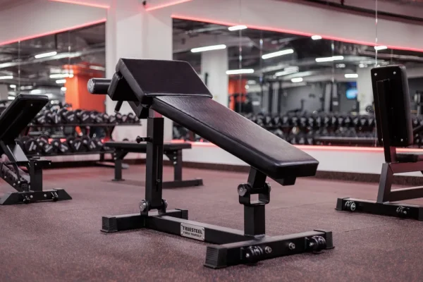 Polohovateľná lavica Decline Bench - Farba: Čierna