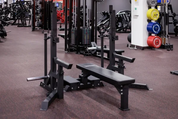 Competition bench press