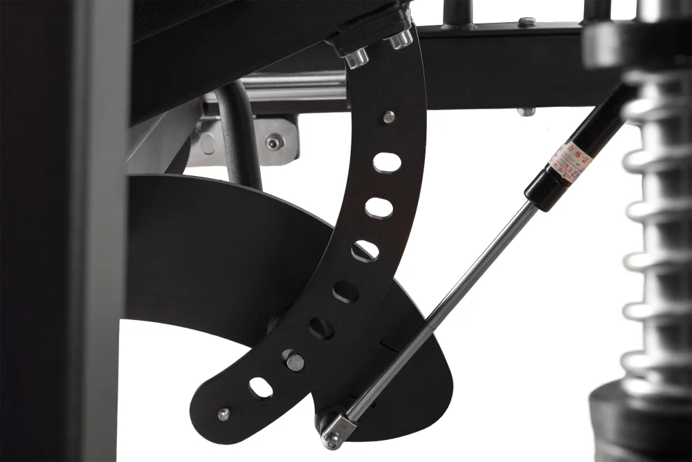 Nastavitelný chest press
