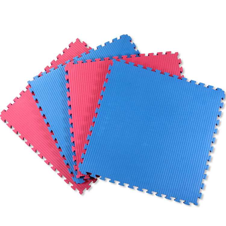 Tatami puzzle StrongGear - soft - Thickness and color combination: 2 cm -  red/blue