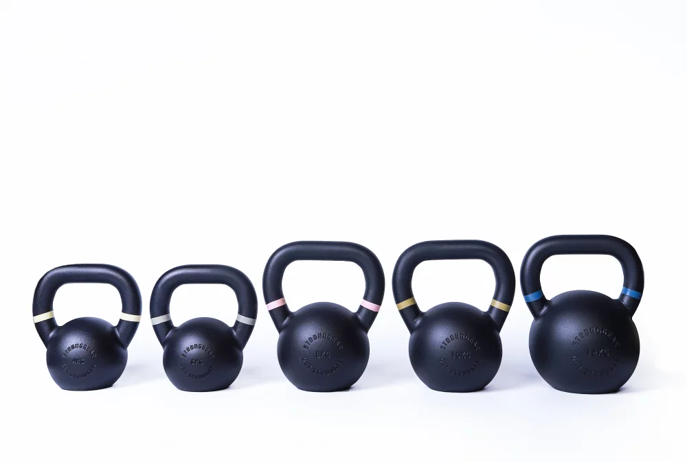 StrongGear ocelový kettlebell s přesnou váhou a rozměry